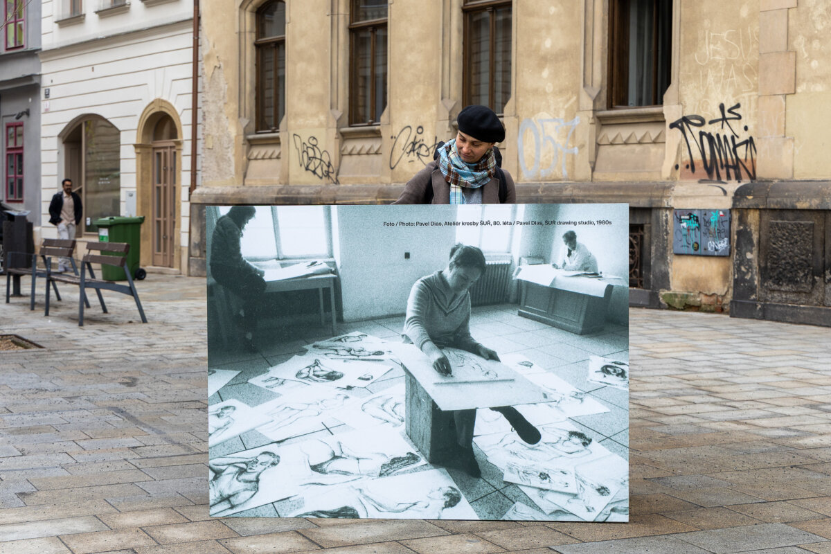 Hlavou a rukama: Interaktivní objekty v ulicích Brna